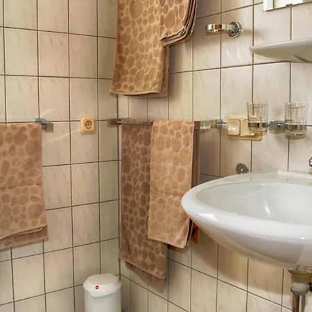 Pension Und Ferienwohnungen Bachmann Wölfersheim Extérieur photo