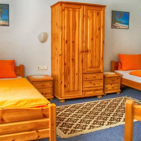 Pension Und Ferienwohnungen Bachmann Wölfersheim Extérieur photo